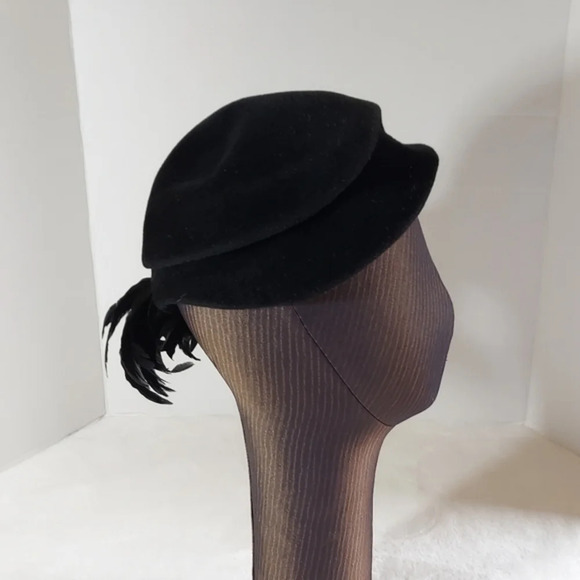 Vintage Black Velvet Velour Beaded with Raven Black Feathers Pillbox Hat - Picture 4 of 9